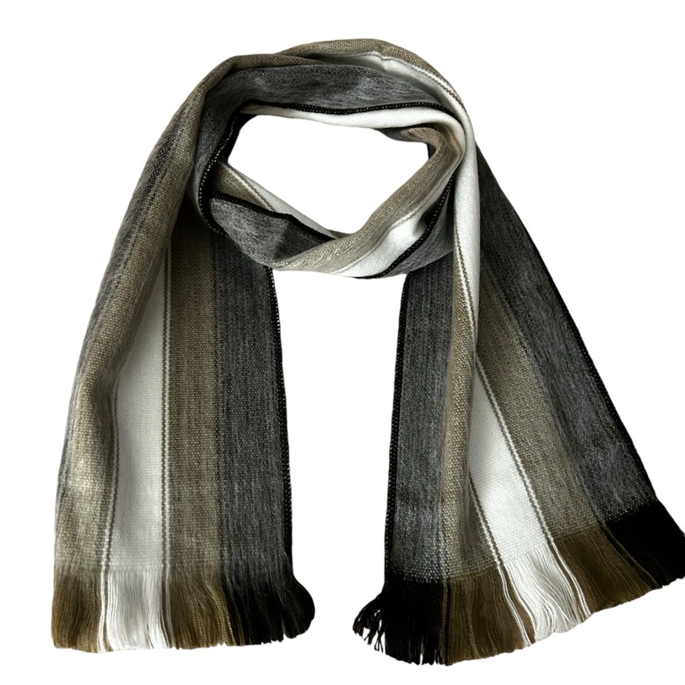 Beautiful alpaca scarf from Ecuador - Picture 4 of 11
